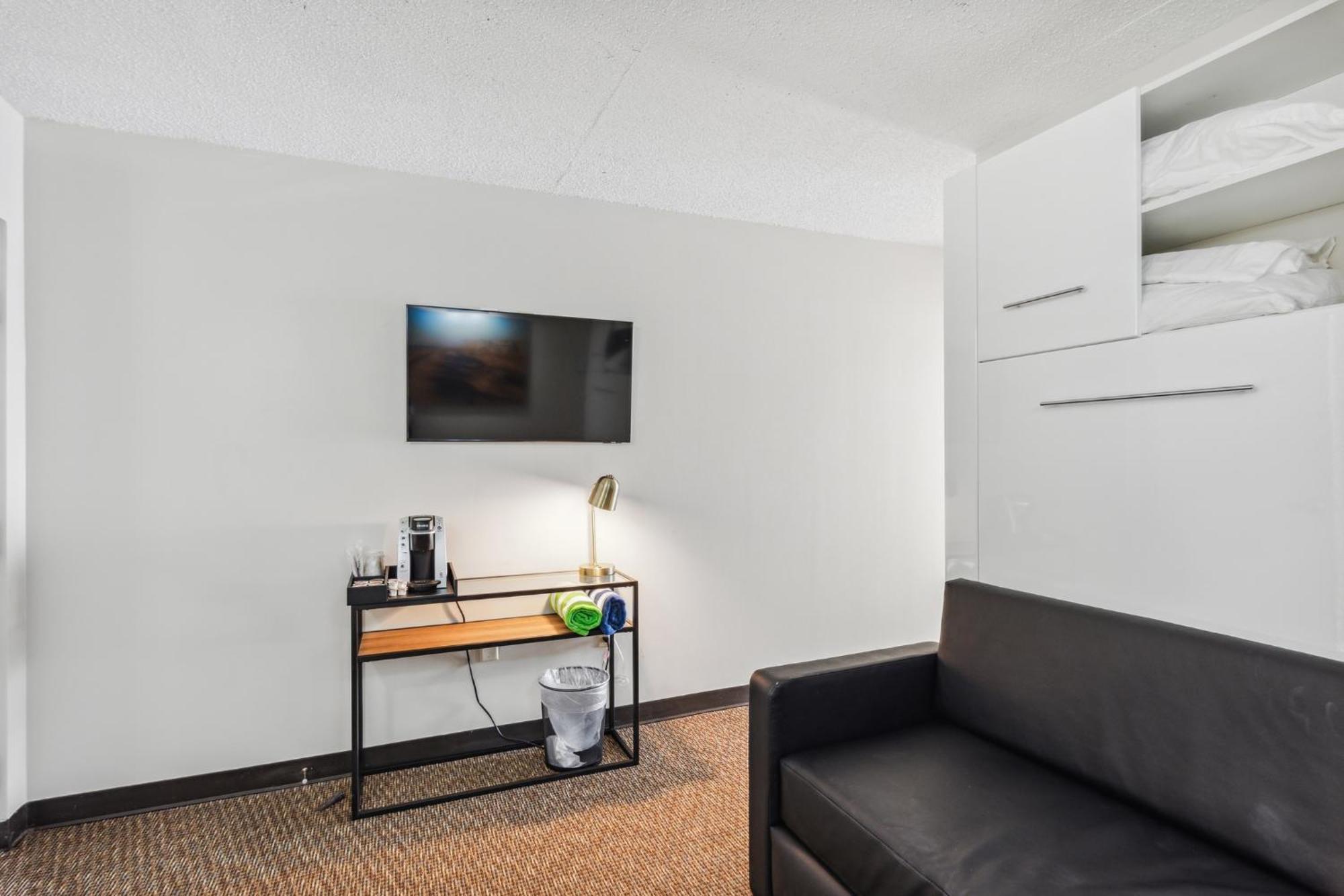רהובות' ביץ' Cape Suites Room 8 - Free Parking! Hotel Room מראה חיצוני תמונה